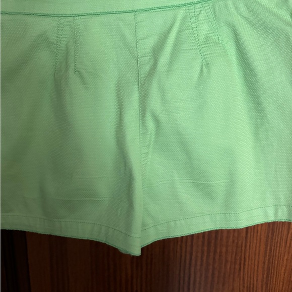 D&G women mint color shorts size IT42, very good condition. - Picture 3 of 9